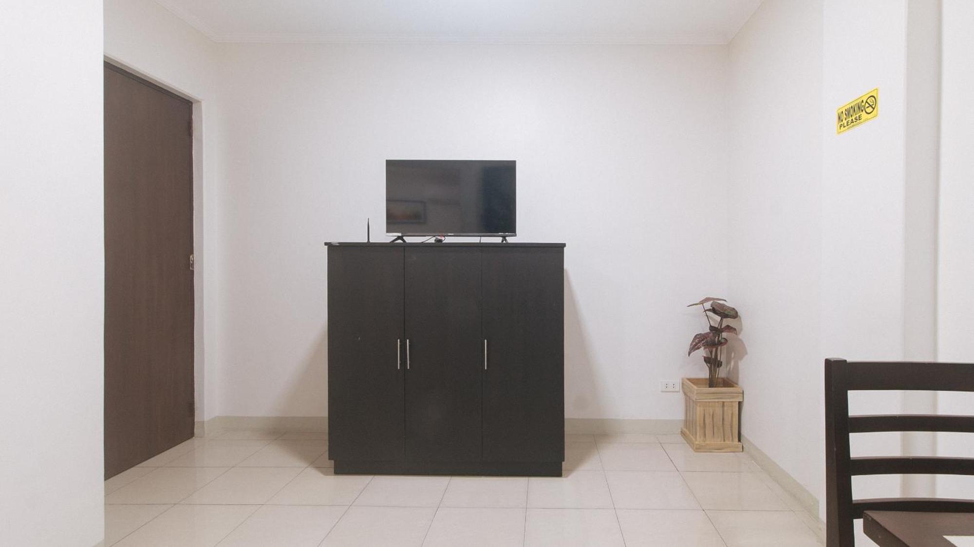 Urbanview At Evangelista Street Makati Makati City Екстериор снимка