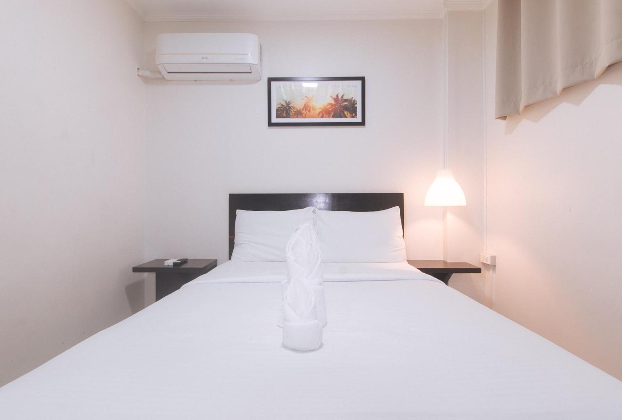 Urbanview At Evangelista Street Makati Makati City Екстериор снимка